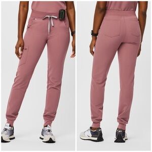 NWT- Figs Zamora Jogger Scrub Pants™ Women's Mauve (Size 5XL)